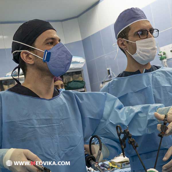 بهترین دکتر جراح اسلیو معده در مشهد به روش لاپاراسکوپی