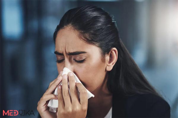عفونت سینوس و بوی بد بینی -علت بوی بد بینی بعد از جراحی بینی
